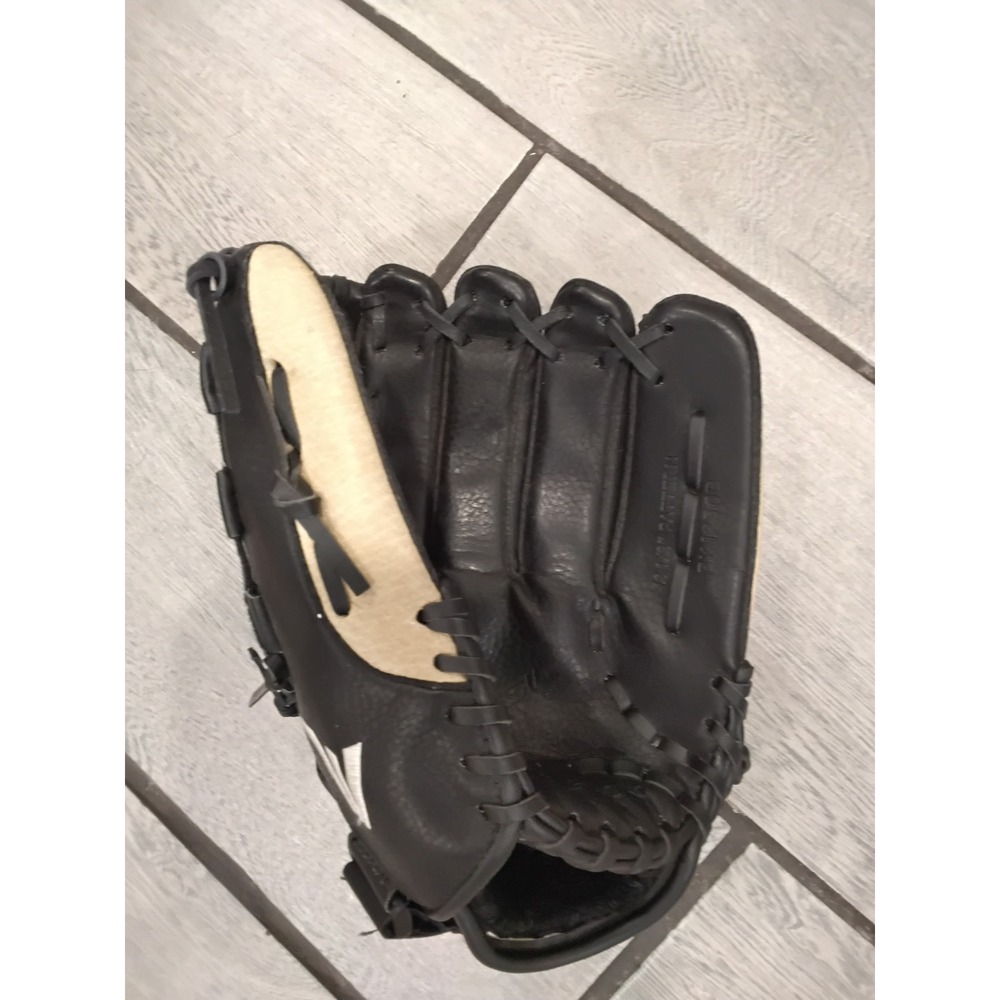 Easton BX1250B Baseball Softball Glove 12.5 Inch Black Tan Ideal Fit System